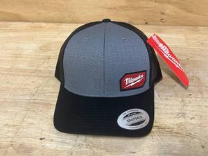 lot 30B image: Gridiron Gray Adjustable Fit Trucker Hat (0718249)