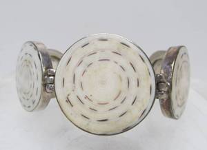 lot 21 image: Sterling Silver & Graduating Size Shell Disk Bracelet