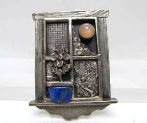 lot 30 image: Excellent Large Sterling Silver Window Scene Brooch wLapis 