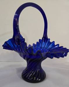 lot 90 image: Exquisite Vintage Cobalt Blue Glassware