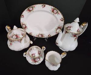 lot 94 image: 1970 Celebration Royal Albert Bone China Serving Set