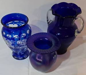 lot 95 image: Richly-Hued Glassware Collection, Including Fenton Option