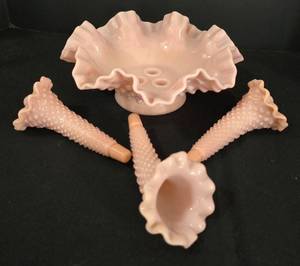 lot 97 image: Delicate Vintage Pink Hobnail Ruffled Glass Epergne
