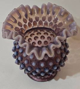 lot 121 image: Vintage Fenton Amethyst Hobnail Ruffled Vase