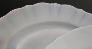 lot 134 image: Pair of Delicate Vintage MacBeth-Evans White Monax American Sweetheart Platters