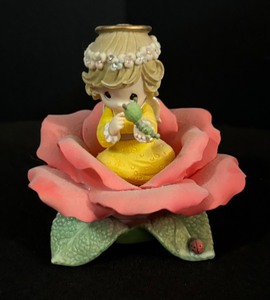 lot 159 image: Five Adorable Expressive Blossoms Figurines