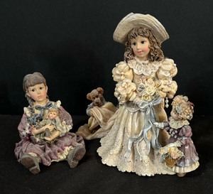 lot 194 image: Yesterdays Child Figurines