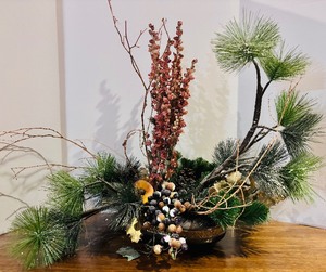 lot 218 image: Beautiful Holiday Centerpiece with Greens and  More