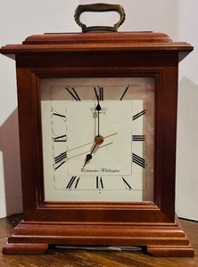 lot 221 image: Vintage Beautiful Shelf Clock by Seiko Quartz  Westminster Whittington