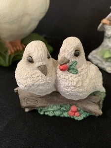 lot 275 image: Vintage Collection of Pretty White Doves, Including Stone Critters White Doves Birds Sitting on a Branch Figurine