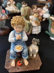 lot 281 image: Fantastic Vintage Collection, Including Sandra Kucks Victorias Garden figurine