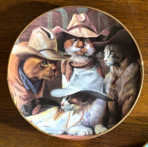 lot 333 image: Three Heartland Collection Plates by Bryan Moon