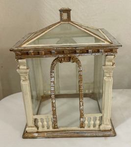 lot 323 image: Two Decorative Miniature Greenhouses