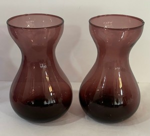 lot 341 image: Vintage Amethyst Bird Figurine, Vases and Vintage Amethyst Mary Gregory Cruet