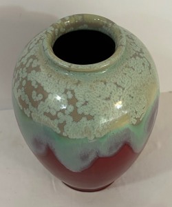 lot 351 image: Gorgeous Japanese Vase