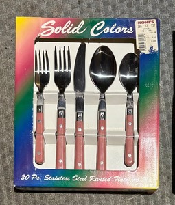 lot 364 image: New Nancy Calhoun Flatware