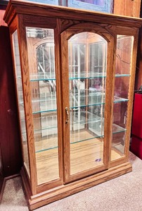 lot 208 image: Vintage Glass Front Wooden Display Cabinet