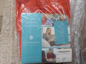 lot 38 image: Alexander Del Rossi Fuzzy Super Warm PJs size 3T