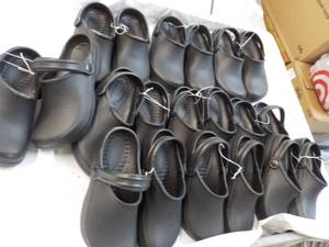 lot 66 image: 10 pair size 366 Black New Clogs...
