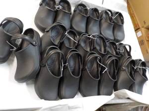 lot 67 image: 10 pair size 366 Black New Clogs...
