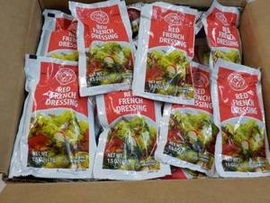 lot 193 image: 5 lb. 10 oz box Red French Dressing - individual single packets