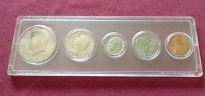 1982 Uncirculated Coin Set