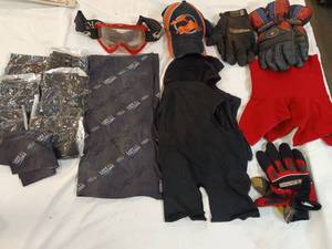 lot 29 image: Various powersports apparell