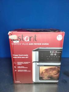 New Instant Vortex Plus 10qt 7-in-1 Air Fryer Toaster Oven Combo - Black and Stainless