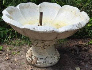 lot 11 image: Vintage HENRI STUDIO Cement Water Fountain Base & Basin