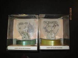2 light up figurines...