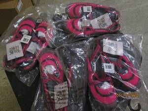lot of 4 muk luks size 7 womens...