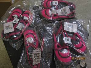 lot of 4 muk luks size 7 womens...