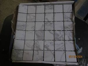 lot of 9 back splash tiles...