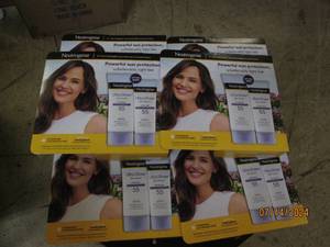 6 packages of neutrogena ultra shee...