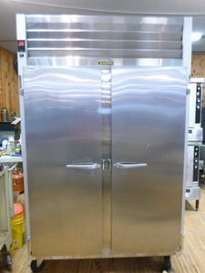 lot 6 image: Traulsen Commercial 2 Door Freezer