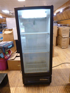 lot 5 image: True Single Glass Door Cooler