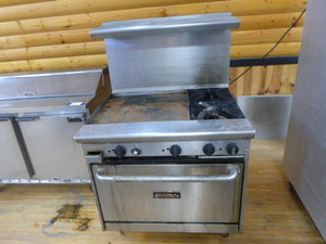 lot 29 image: Tri-Star Gas Range