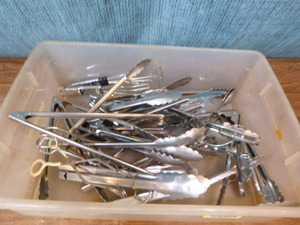 lot 62 image: Assorted Stainless Steel Tongs