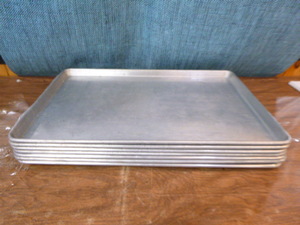 lot 78 image: 7 Full-Size Sheet Pans