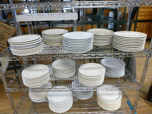 lot 89 image: Lot of Dinner Plates