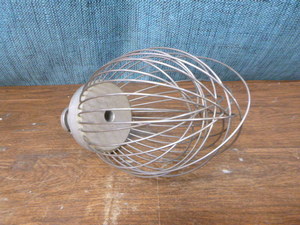 lot 98 image: Hobart Wire Whip