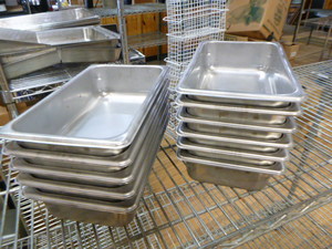 lot 117 image: 11 Steam Table Pans