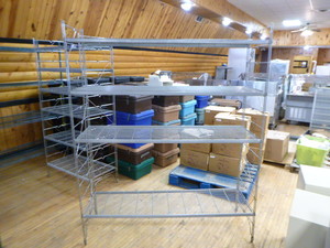 lot 130 image: 4-Tier Wire Shelving