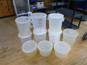 lot 131 image: Storage Containers