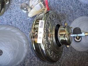 lot 6A image: 3 MATCHING HUNTER CEILING FANS WITH LIGHTS AND REMOTES