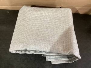 lot 420 image: 9x12 Designed Blue Area Rug