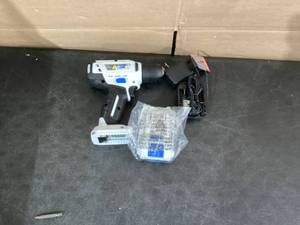 lot 445 image: HART 20-Volt 38 DrillDriver Kit, Generation 2