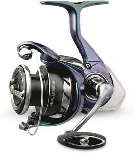lot 370 image: Daiwa Regal LT1000D-XH Deep Spool Spinning Reel for Lakes