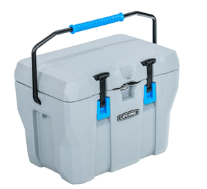 lot 572 image: Lifetime 28-Quart High-Performance Polyethylene Cooler