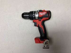 lot 368 image: MILWAUKEE Drill 18V DC, Compact, 12 in Chuck, 1,800 RPM Max